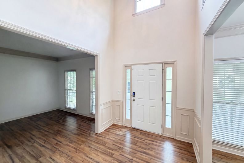 Photo 7 of 36 of 2945 Highland Pass, Alpharetta, GA