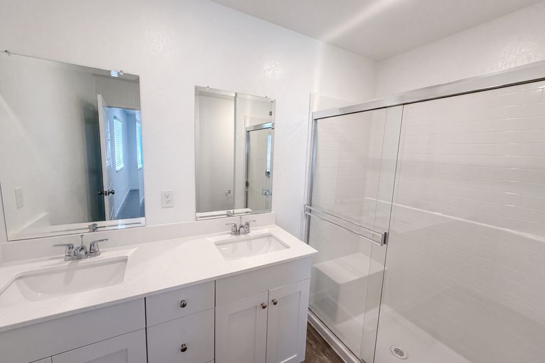 Photo 11 of 17 of 4496 Bellaire Ave, Clovis, CA