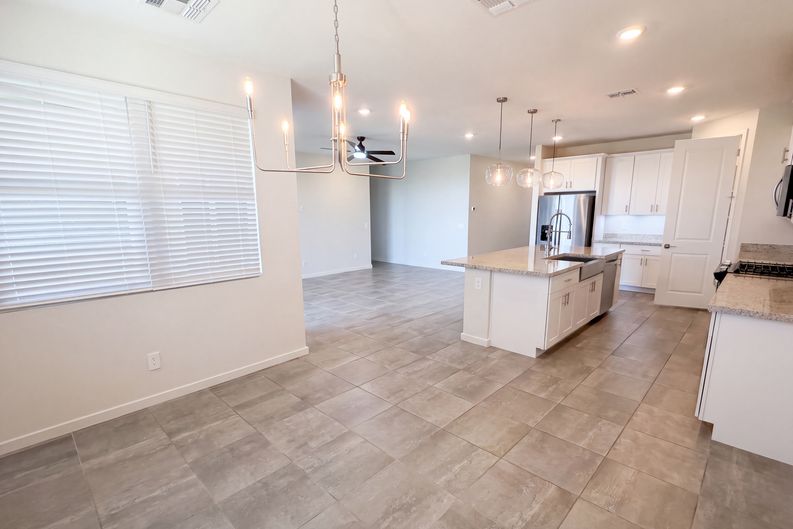 Photo 7 of 30 of 20319 N 224th Dr, Surprise, AZ