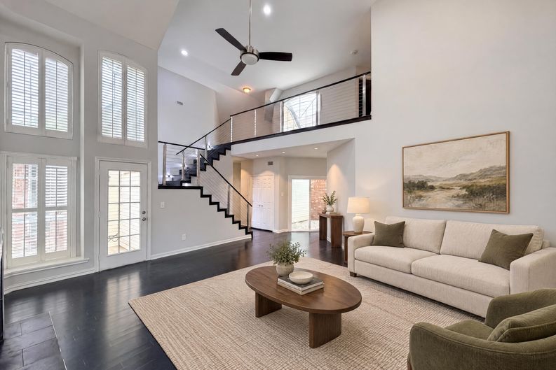 Photo 6 of 27 of 7707 Windmere Ct, Irving, TX