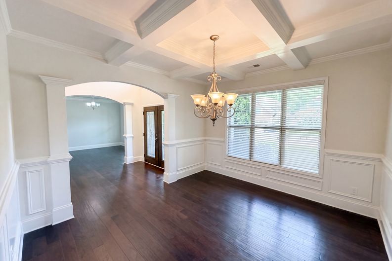Photo 11 of 51 of 1481 Azalea Brook Dr, Lawrenceville, GA