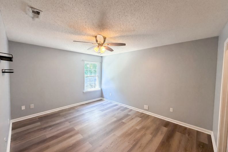 Photo 13 of 17 of 6005 Silkwater Ct, Raleigh, NC