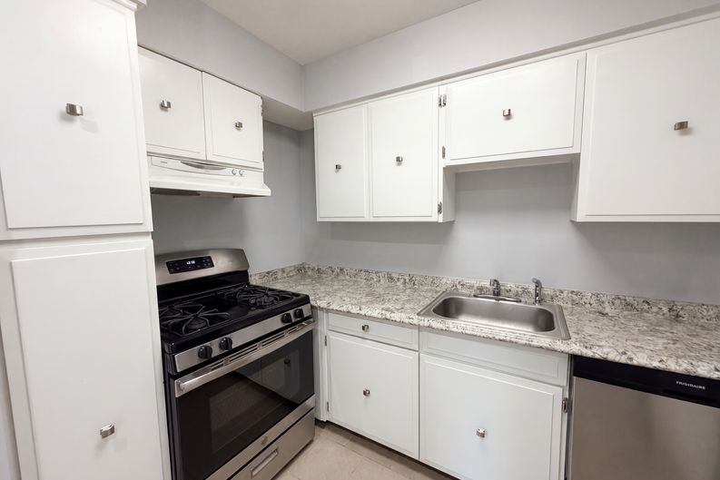 Photo 10 of 16 of 9907 Blundon Dr, Silver Spring, MD