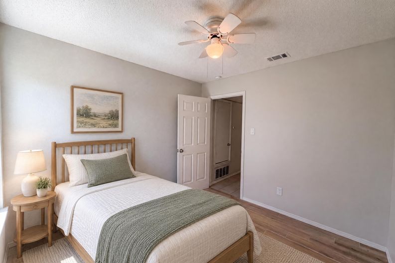 Photo 15 of 25 of 713 Lake Bluff Dr, Flower Mound, TX