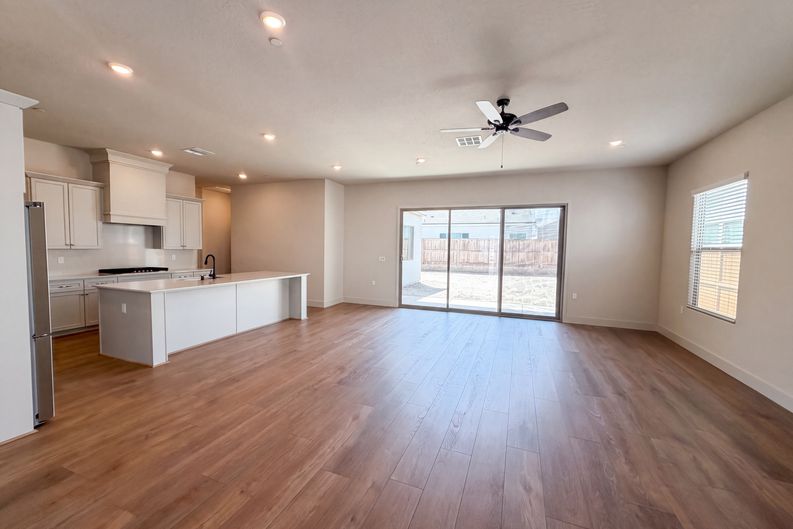 Photo 6 of 17 of 2246 N Marion Ave, Clovis, CA