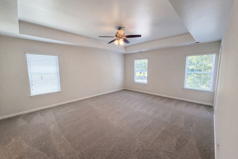 Photo 4 of 18 of 5837 McDowell Run Dr, Huntersville, NC