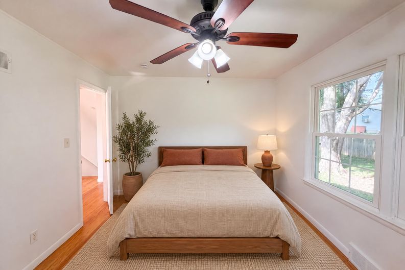 Photo 4 of 20 of 12904 E 54th St, Kansas City, MO