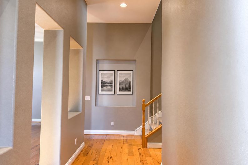 Photo 11 of 51 of 1401 Grey Owl Cir, Roseville, CA