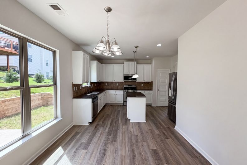 Photo 8 of 27 of 4440 Prather Son Dr, Loganville, GA