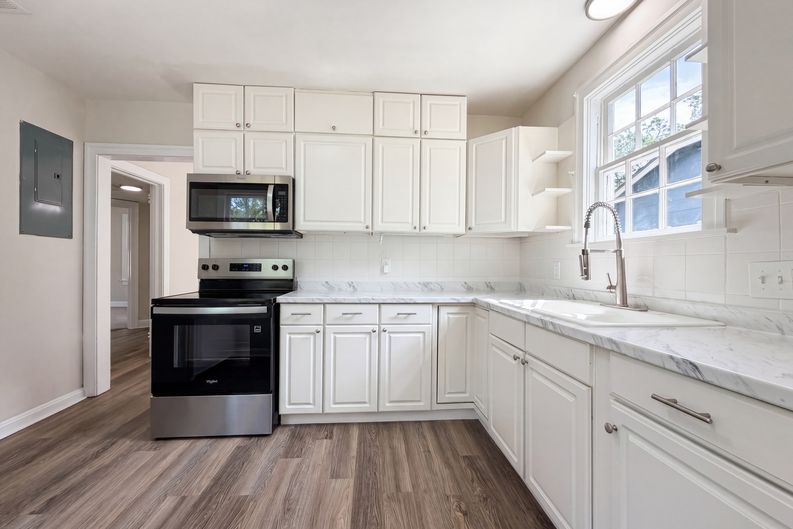 Photo 8 of 19 of 4034 Green St, Jacksonville, FL