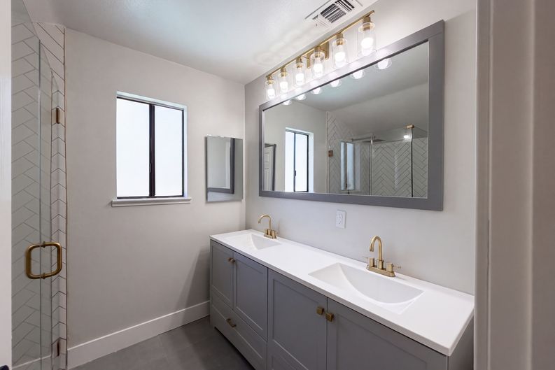 Photo 24 of 46 of 6005 La Castana Way, Sacramento, CA