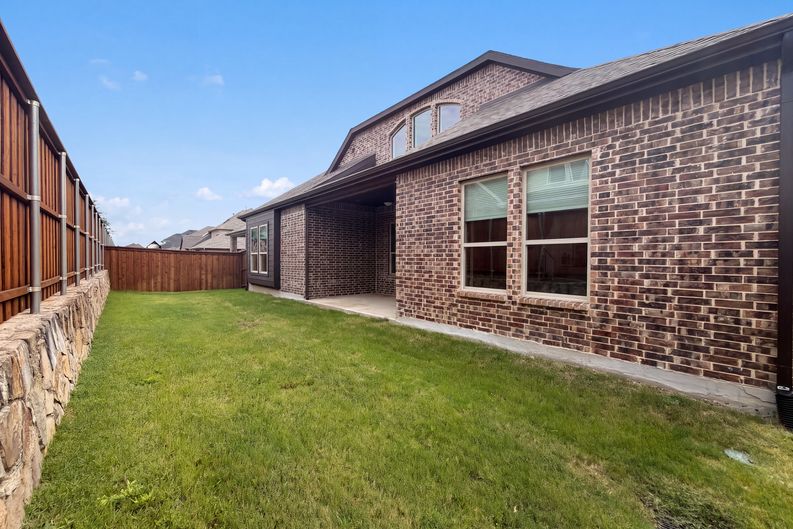Photo 20 of 23 of 850 Elm Park Dr, Prosper, TX