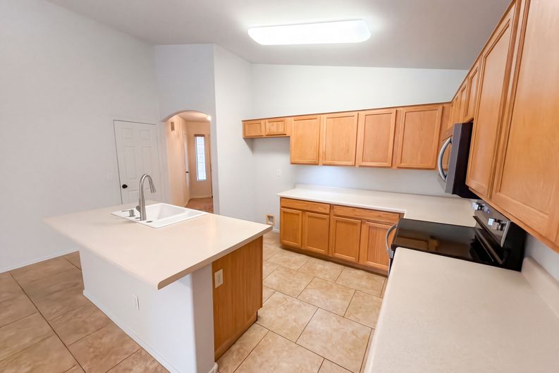 Photo 10 of 43 of 14521 N 126th Ave, El Mirage, AZ