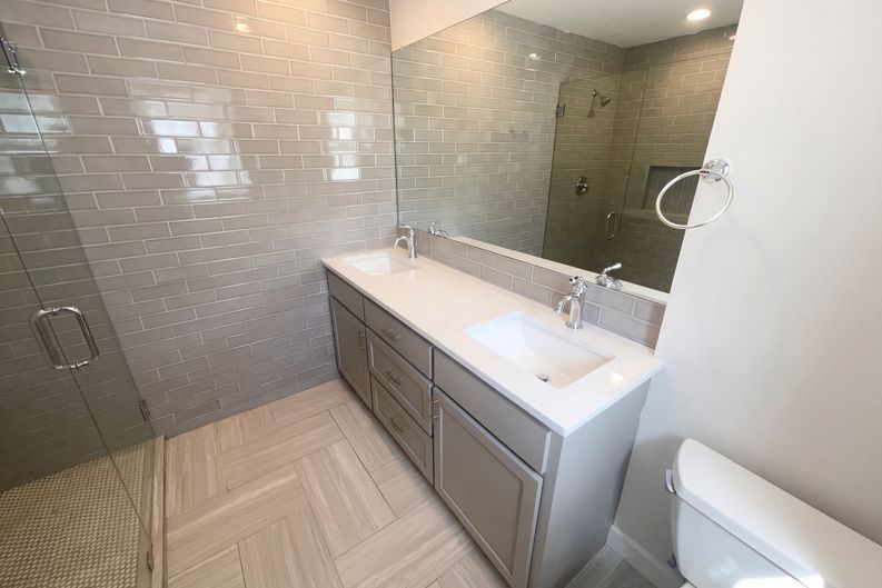 Photo 20 of 37 of 2770 Burtz Dr, Marietta, GA