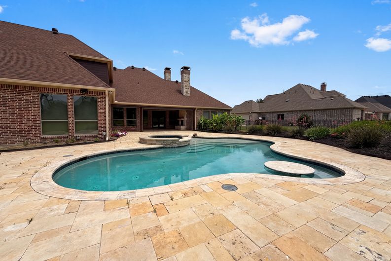 Photo 5 of 28 of 1930 Fair Oaks Ln, Prosper, TX