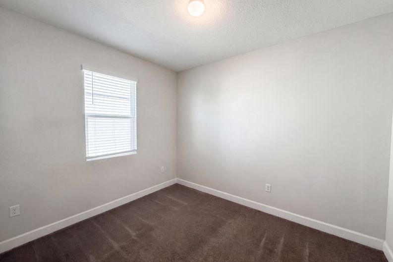 Photo 10 of 20 of 480 Buchannan Dr, Davenport, FL