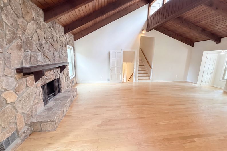 Photo 13 of 40 of 3962 Spalding Holw, Peachtree Corners, GA