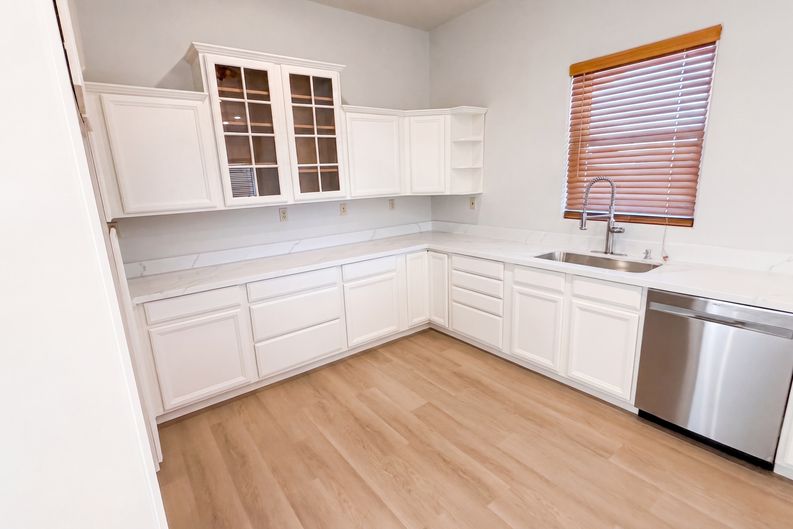 Photo 19 of 66 of 51340 W Iver Rd, Aguila, AZ