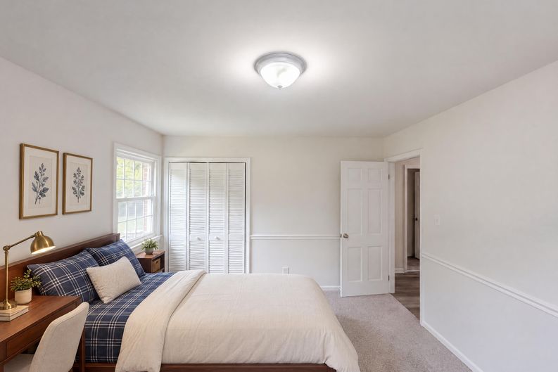 Photo 12 of 15 of 505 Leawood Dr, Greensboro, NC