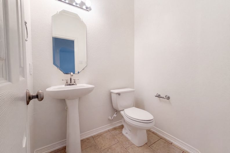 Photo 18 of 40 of 25719 Shady Spruce Ln, Katy, TX