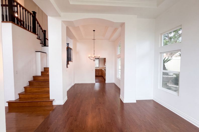 Photo 6 of 31 of 770 Avenida Terrazo, Corona, CA