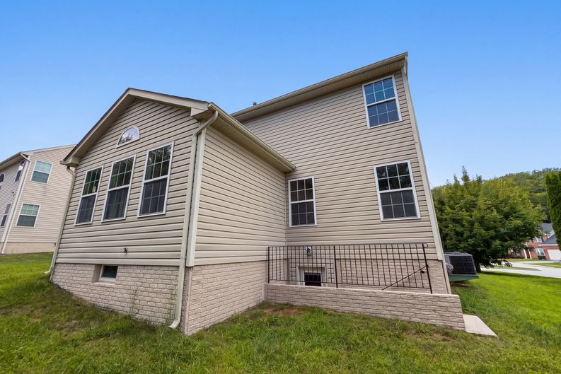 Photo 20 of 24 of 5108 Griffendale Ln, Upper Marlboro, MD