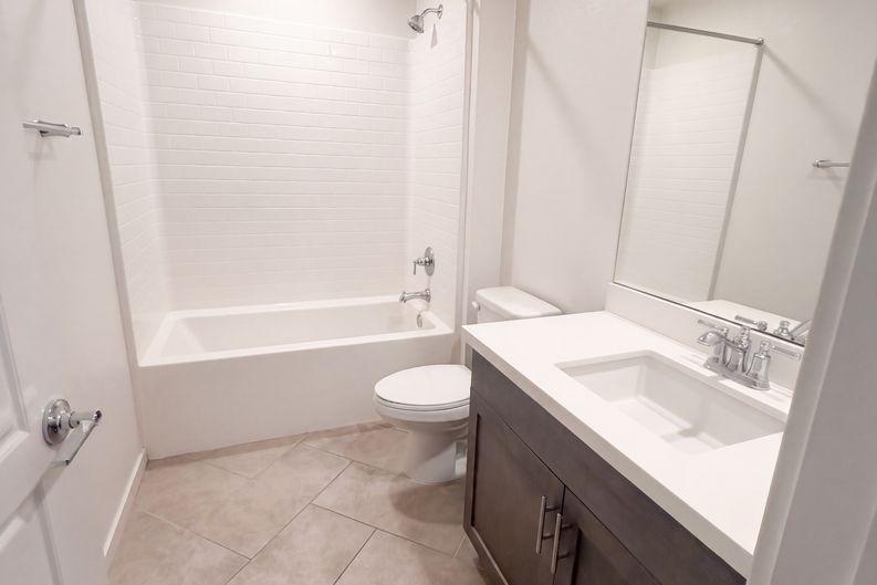 Photo 12 of 21 of 573 Winchester Dr, Oxnard, CA