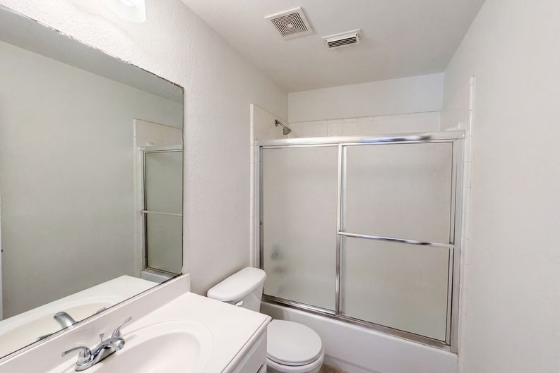 Photo 15 of 22 of 1202 McCormick St, Garland, TX