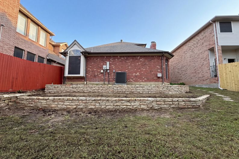 Photo 24 of 27 of 7707 Windmere Ct, Irving, TX