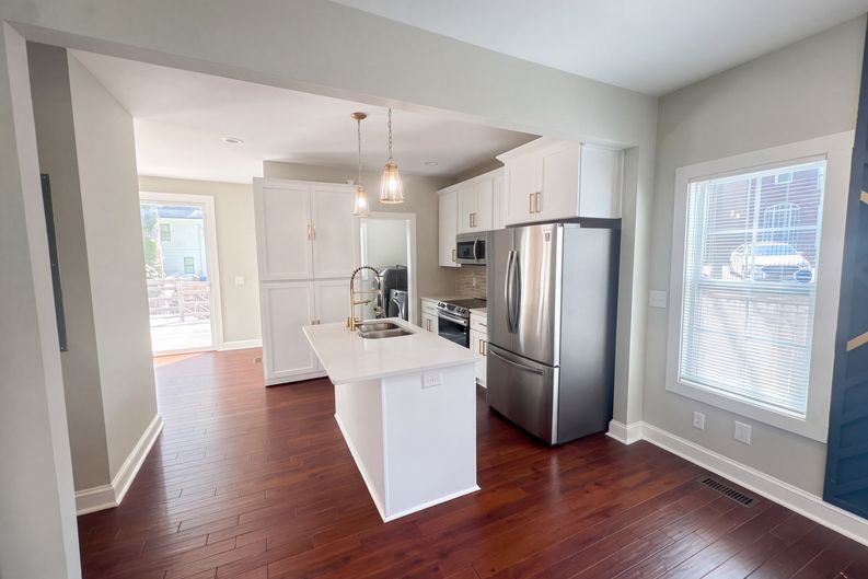 Photo 6 of 76 of 213 Joseph E Lowery Blvd NW, Atlanta, GA