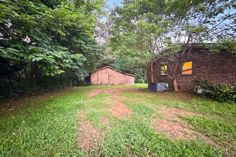 Photo 19 of 21 of 422 W Main St, Adamsville, TN