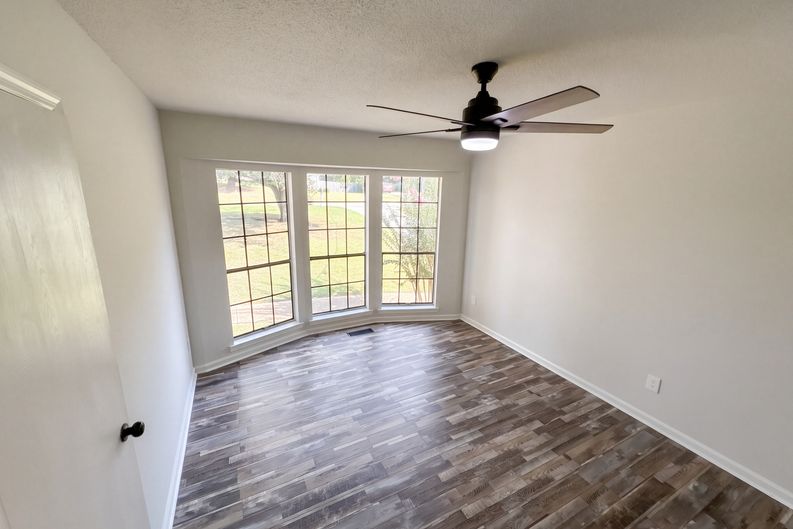 Photo 7 of 14 of 5533 Melissa Dr, Pinson, AL
