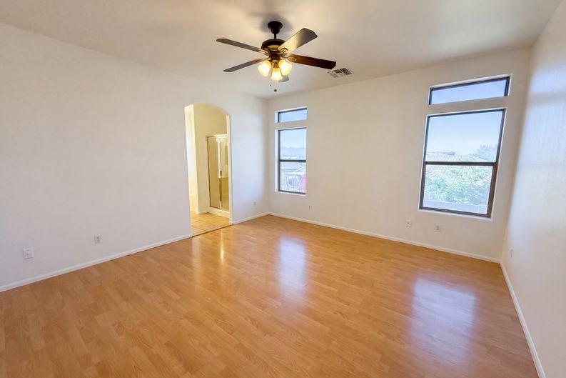 Photo 4 of 32 of 17249 W Cocopah St, Goodyear, AZ
