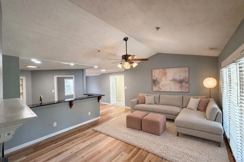 Photo 8 of 17 of 392 Bubble Creek Ct, Fayetteville, NC