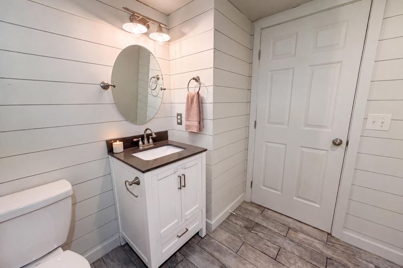 Photo 14 of 43 of 7447 S Ames Ct, Littleton, CO