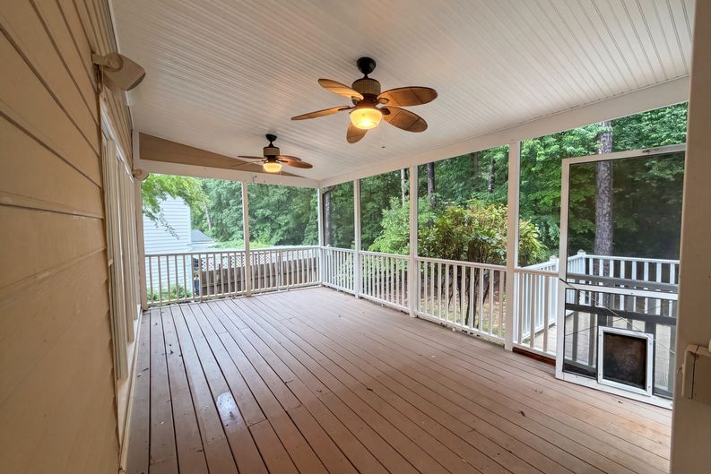 Photo 15 of 18 of 12341 Willingdon Rd, Huntersville, NC