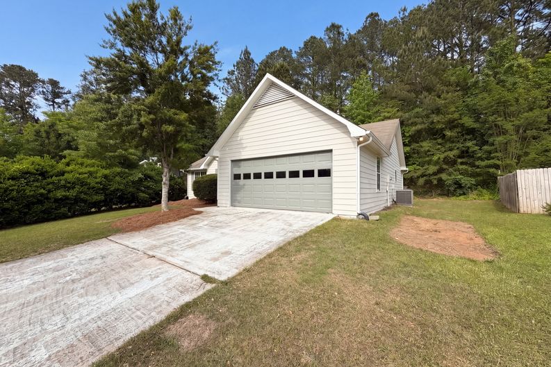 Photo 20 of 22 of 430 Cornwallis Way, Fayetteville, GA