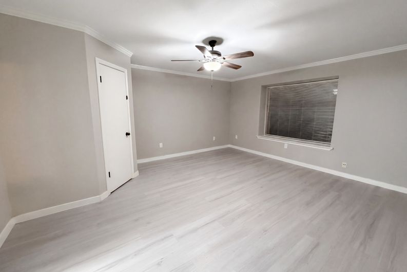 Photo 11 of 18 of 13214 Deepwater Cir, Corpus Christi, TX