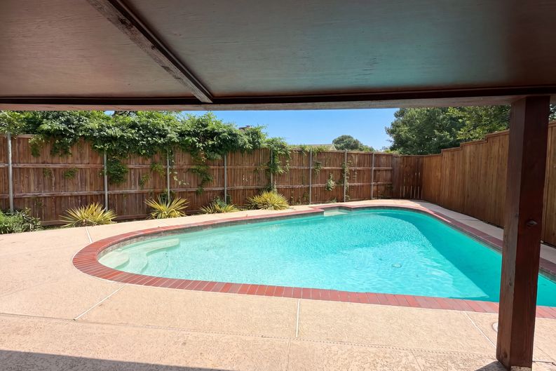 Photo 20 of 28 of 6302 Zanes Ct, Plano, TX