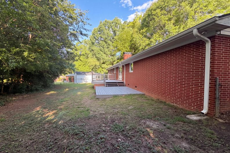 Photo 15 of 16 of 407 Lamesa Dr, Raleigh, NC