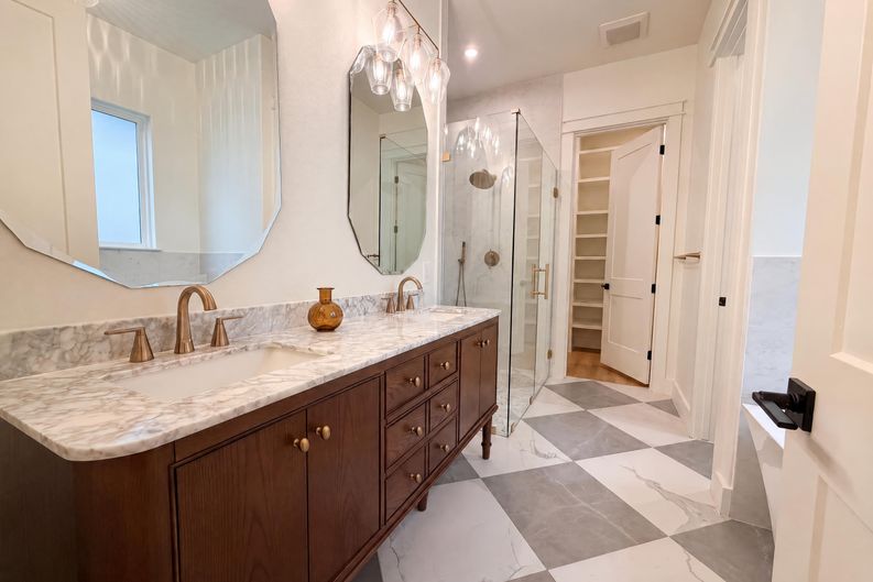 Photo 6 of 21 of 4211 Honeycomb St, San Antonio, TX
