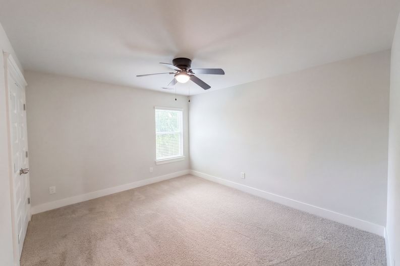 Photo 18 of 38 of 7412 Canova Ln, Charlotte, NC