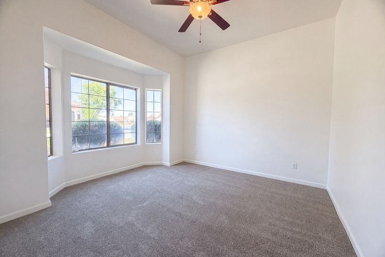 Photo 4 of 21 of 11422 E Dartmouth St, Mesa, AZ