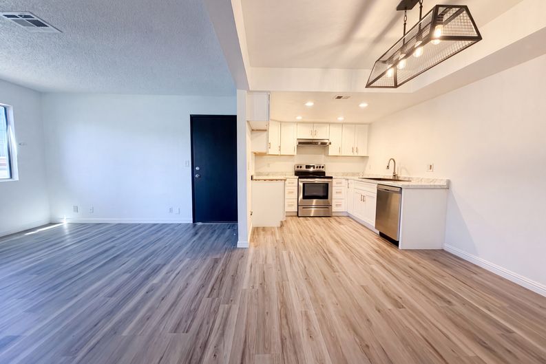 Photo 10 of 23 of 1701 E Katie Ave, Las Vegas, NV