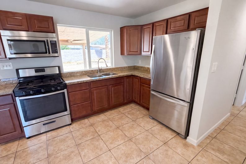 Photo 9 of 19 of 7312 W Mescal St, Peoria, AZ