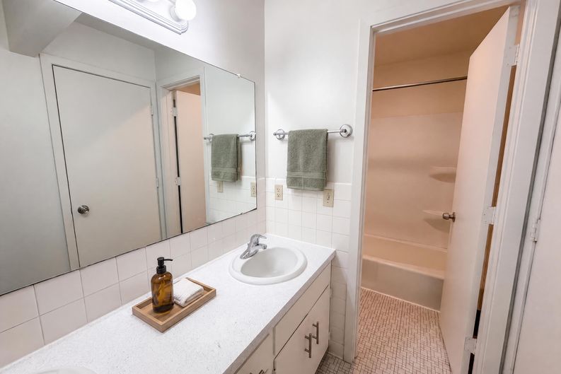 Photo 15 of 30 of 15393 Trillium Cir, Eden Prairie, MN