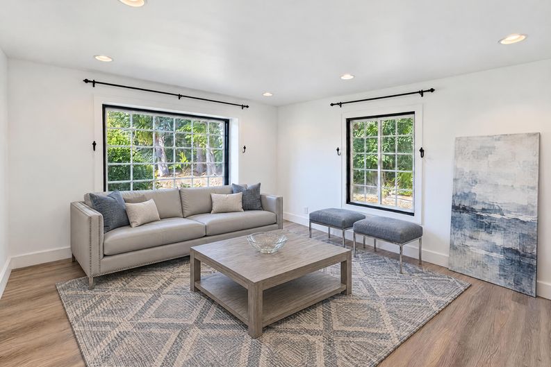 Photo 10 of 25 of 1042 Whispering Oaks Dr, Arcadia, CA