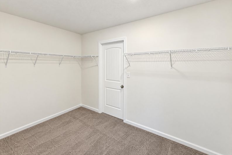 Photo 20 of 35 of 9831 Mystic Sun Ct, Fishers, IN
