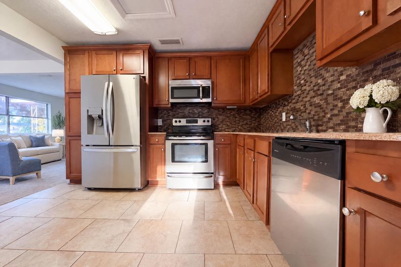 Photo 23 of 26 of 6535 Lou Dr N, Jacksonville, FL