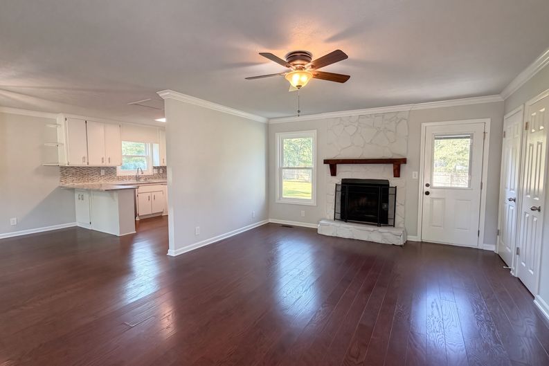 Photo 3 of 17 of 2984 Fetlock Dr SW, Marietta, GA